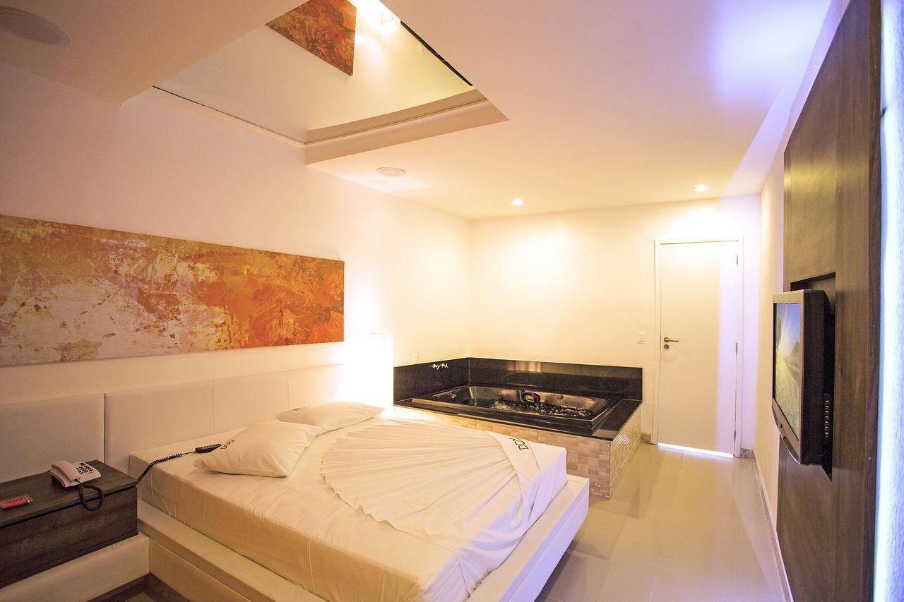Dom Suites Motel (Adults Only) ซัลวาดอร์ ภายนอก รูปภาพ