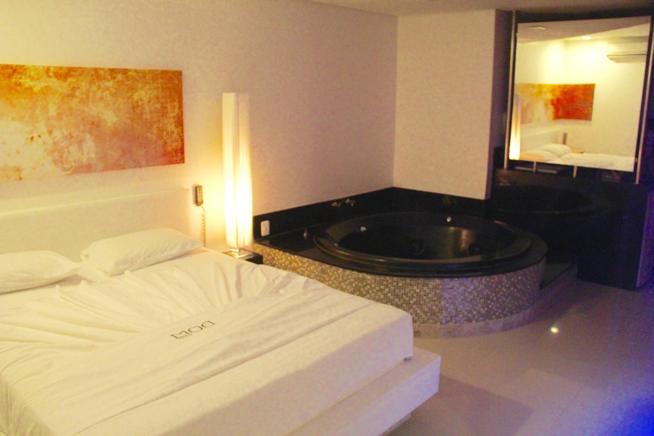 Dom Suites Motel (Adults Only) ซัลวาดอร์ ภายนอก รูปภาพ
