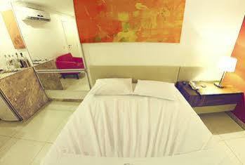 Dom Suites Motel (Adults Only) ซัลวาดอร์ ภายนอก รูปภาพ